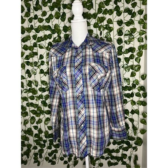 Wrangler Flannel with Pearl Buttons - Picture 1 of 4